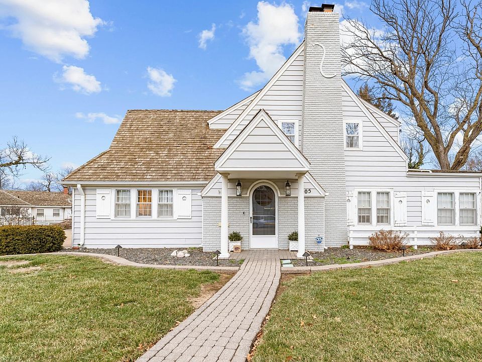 1st image of 205 Greenway Rd