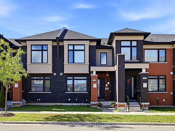 2nd image of 100 Pearman Cres