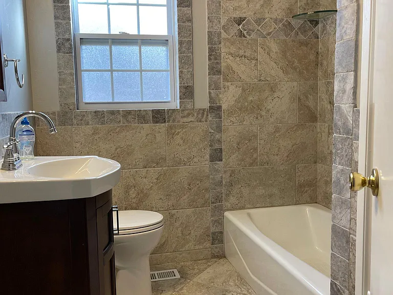 732 NW 53rd St — Photo 12