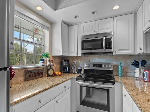 1901 Indian River Boulevard #201a, Vero Beach, FL 32960