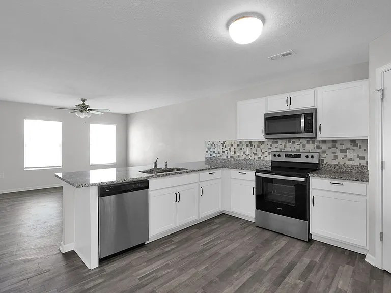 1881 Erika Dr — Photo 5