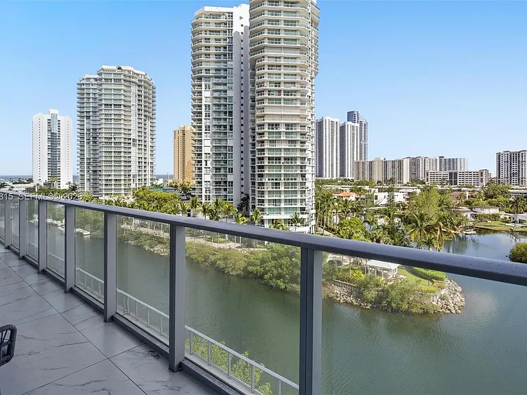 330 Sunny Isles Blvd #5-708 — Photo 3