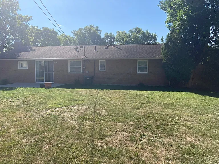 3700 Caracas Dr — Photo 30