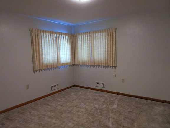 5th image of 708 Street