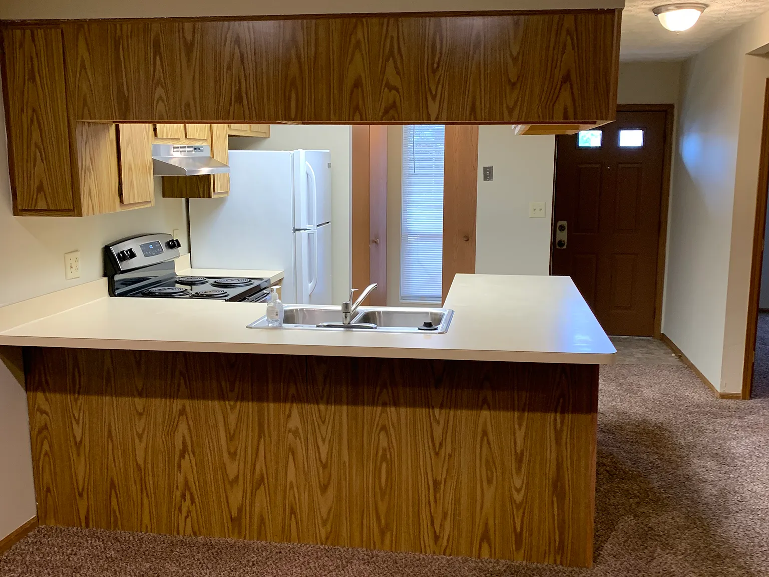 2 bed, 1.5 bath, 1000 sqft, $1,225 — Photo 4