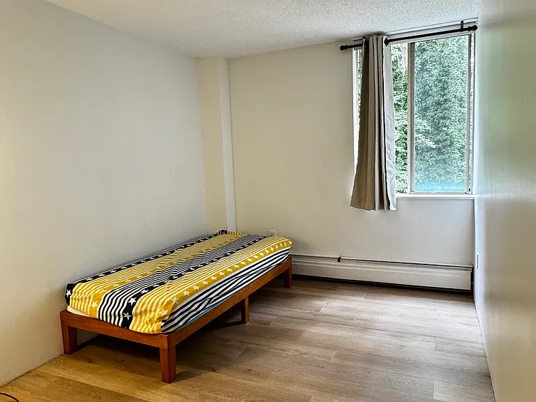 2008 Fullerton Ave #404 — Photo 9