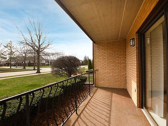 3rd image of 17960 Royal Oak Ct APT 1S