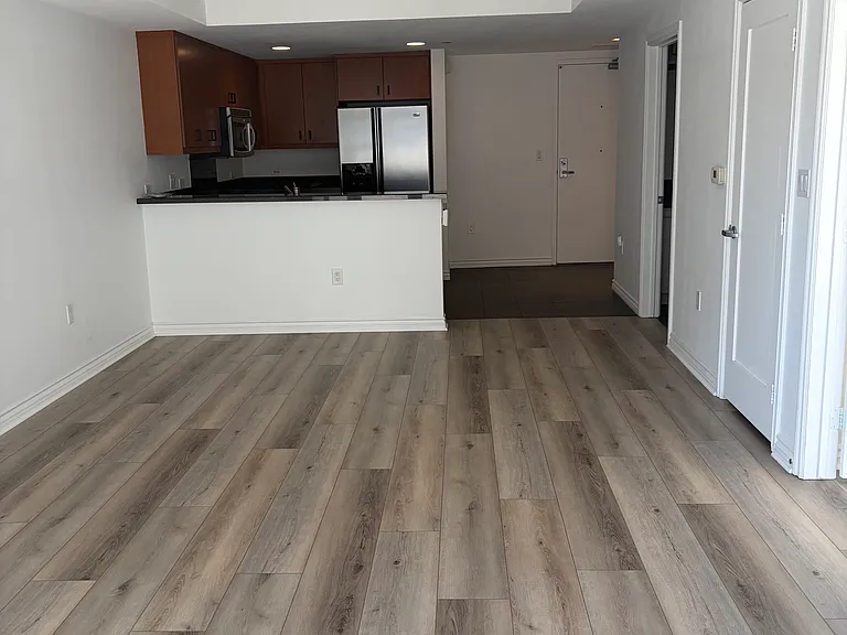 875 G St — Photo 3