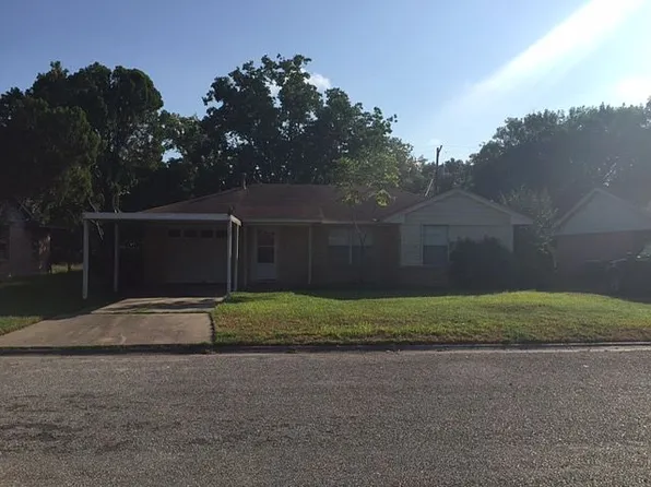 1506 Bexar Ave, Victoria, TX 77901