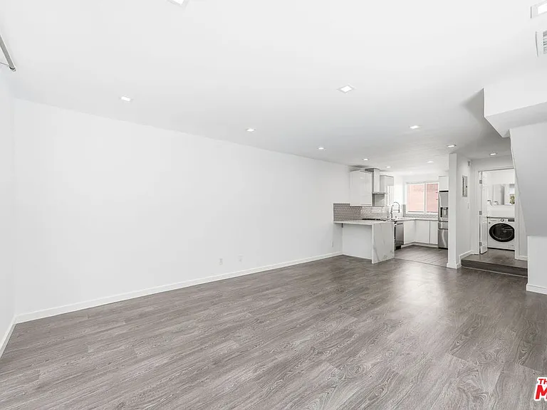 11652 Chenault St #14 — Photo 5