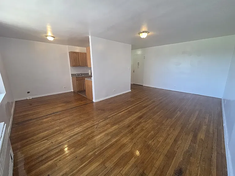 210 W 251st St #2B — Photo 6