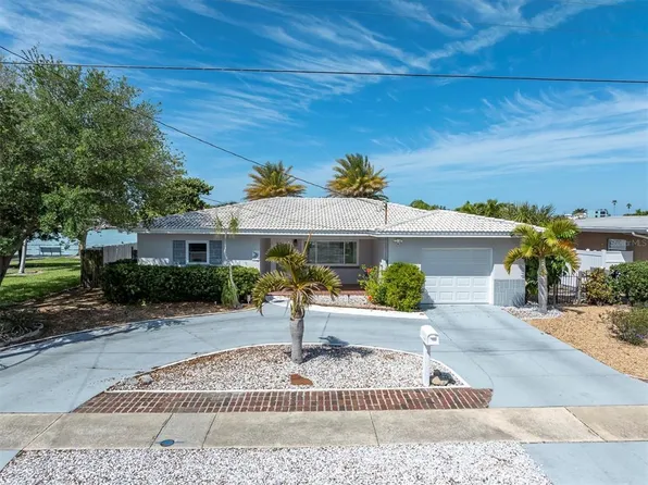 9020 Gulf Blvd, Saint Pete Beach, FL 33706