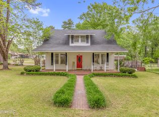 114 Willow St #D, Lo, MS 39062