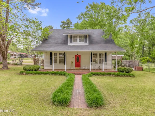 114 Willow St #D, Lo, MS 39062