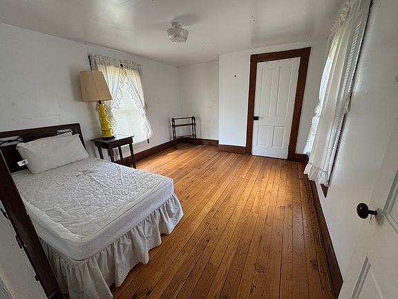 5th image of 14065 S Middle Rd