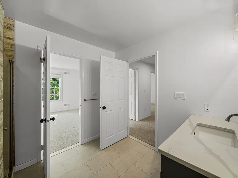 764 Charles Ct — Photo 20