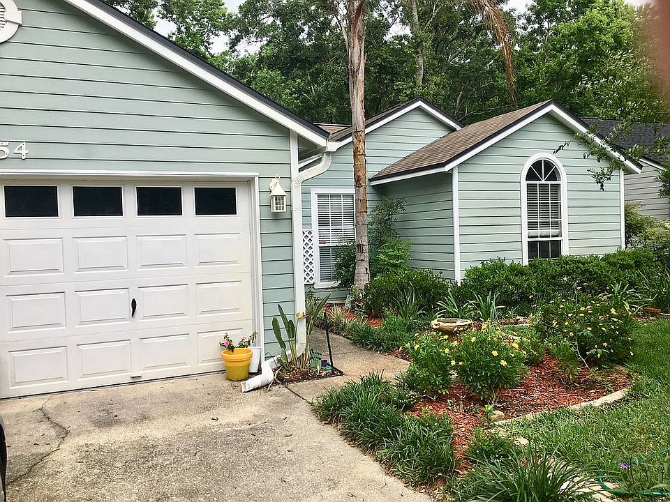 1st image of 2454 Bluffton Dr W