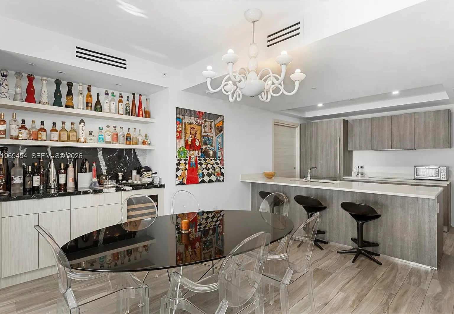 801 Sma Residences Condo — Photo 4