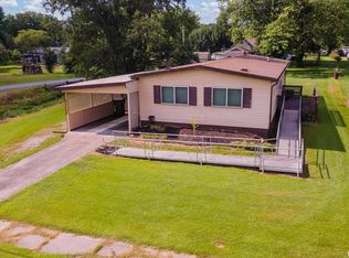 208 W Pennsylvania Ave, Pittsburg, IL 62974