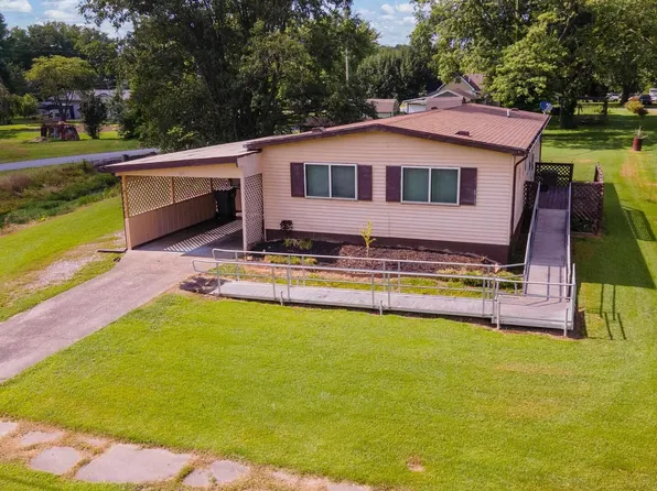 208 W Pennsylvania Ave, Pittsburg, IL 62974