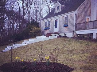 124 Argonne Rd E, Hampton Bays, NY 11946