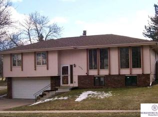 14909 Hillside Dr, Omaha, NE 68154