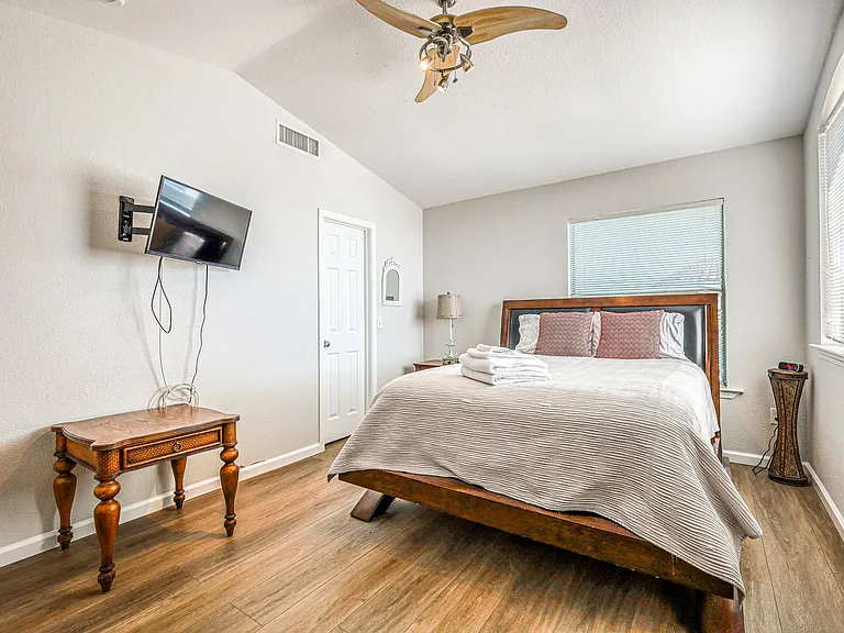 1627 Brillo Del Sol #C-T — Photo 44