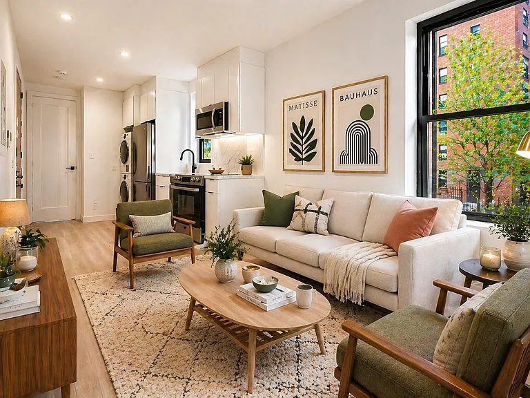 338 Wilson Ave #2R — Photo 1