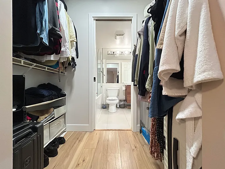908 W 7th Ave #406 — Photo 11
