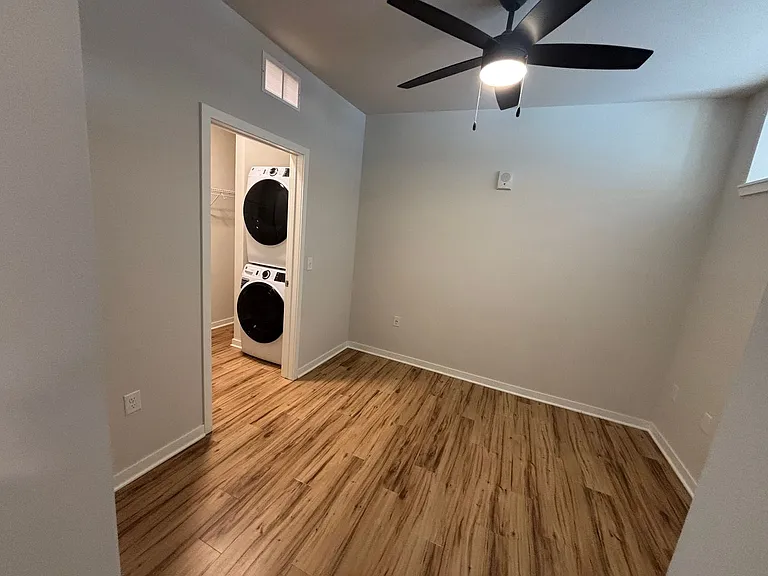 The Outlook Apartments — Photo 15