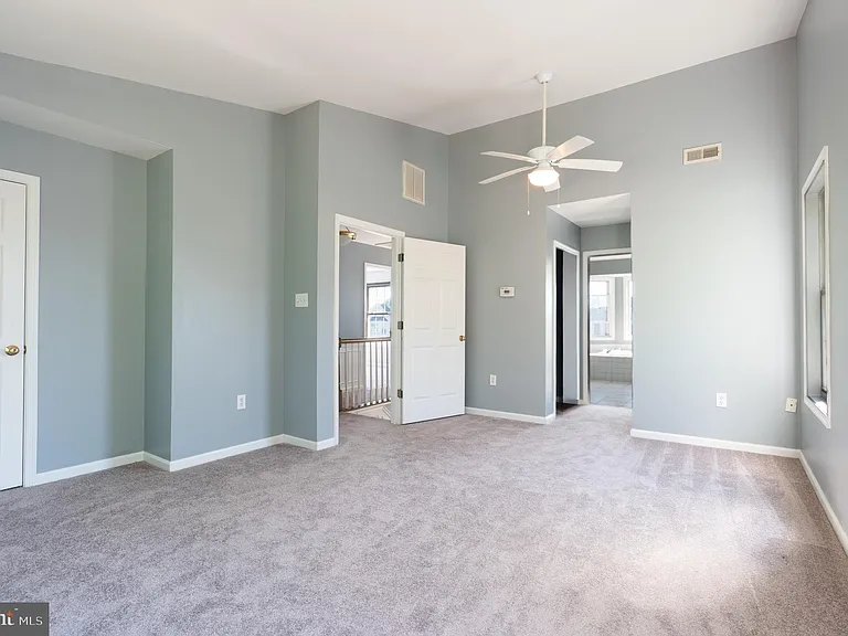 15 Varone Dr — Photo 8