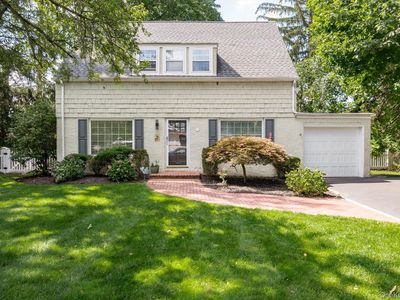 151 Milburn Lane, Roslyn Heights, NY, 11577