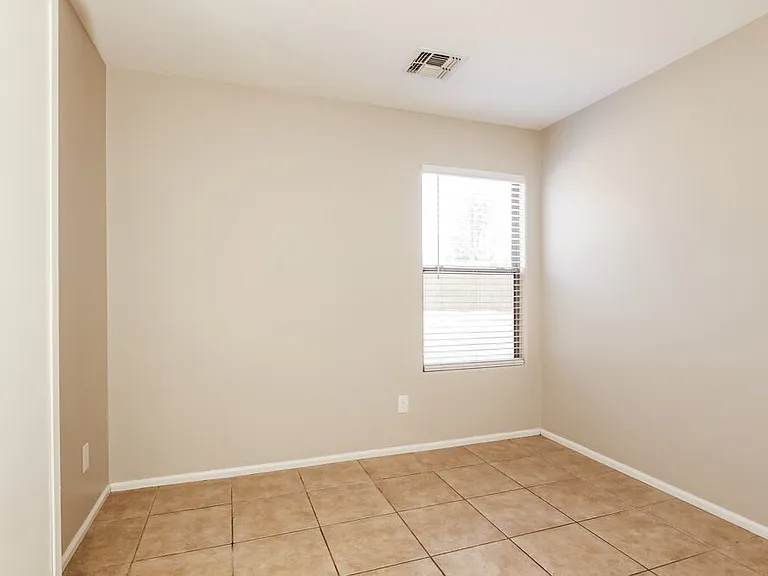 12508 W Windsor Blvd — Photo 11