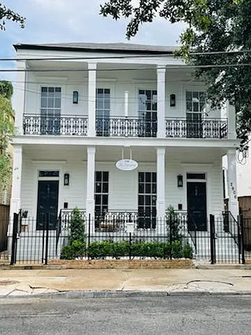 Prytania St Photo 1
