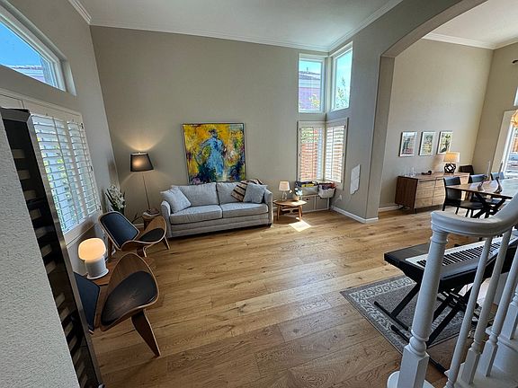 5th image of 3004 Miraloma Way