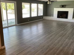 769 W Almond Dr, Clovis, CA 93612