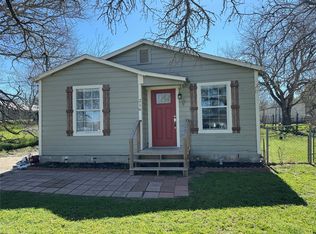 216 E 8th St, Weatherford, TX 76086