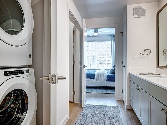 4th image of 4411 S Congress Ave #3203