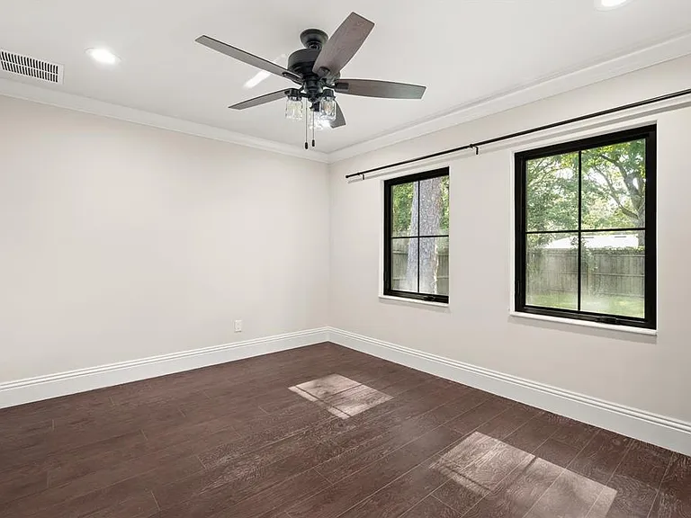 648 Fitzwalter Dr — Photo 9