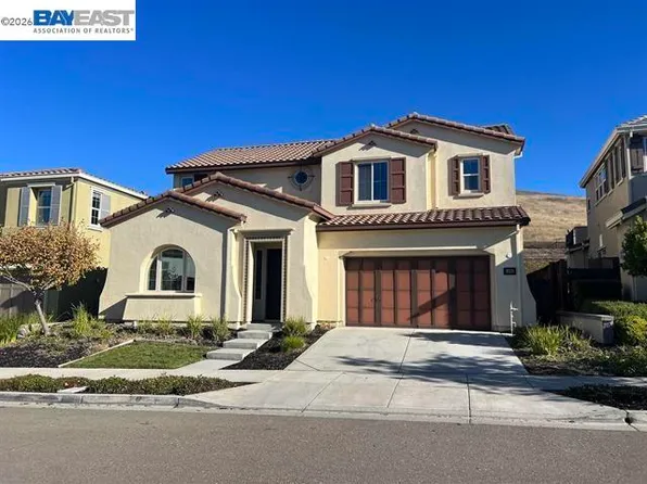 1695 N Terracina Dr, Dublin, CA 94568