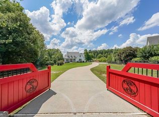 148 Red Gate Lakes Dr, Canton, GA 30115