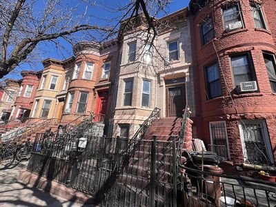 333 51st St FLOOR 2, Brooklyn, NY, 11220