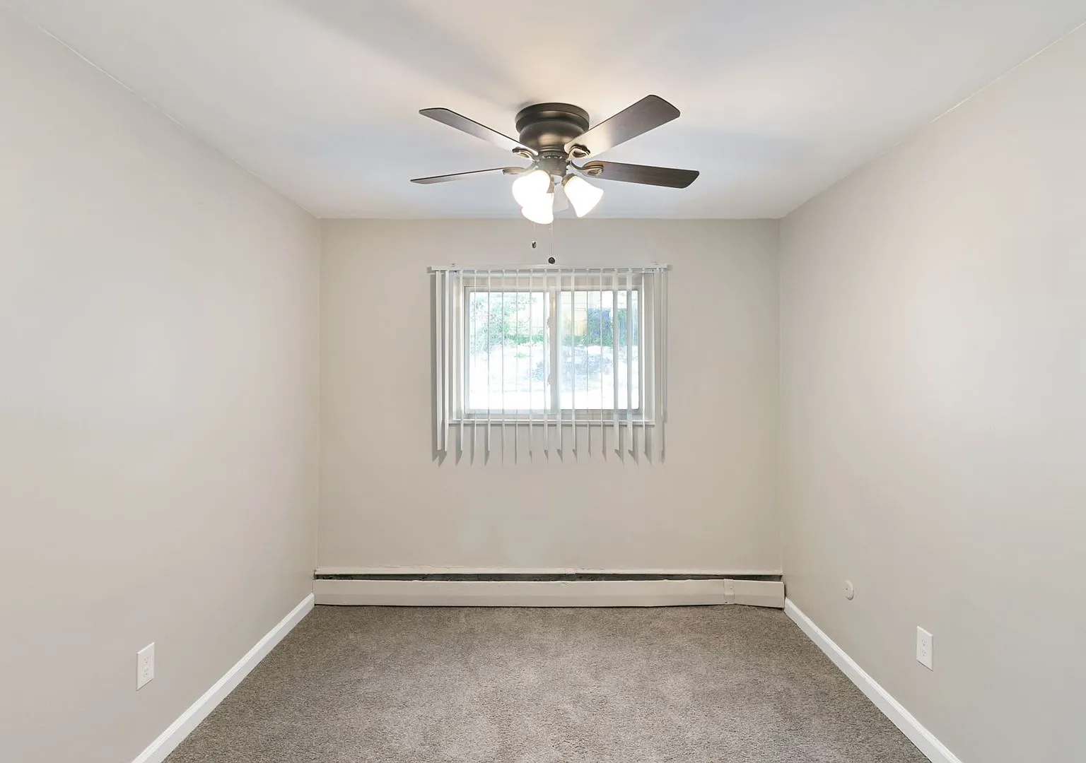 Brownell Apartments - Coast to Coast Management — Photo 2