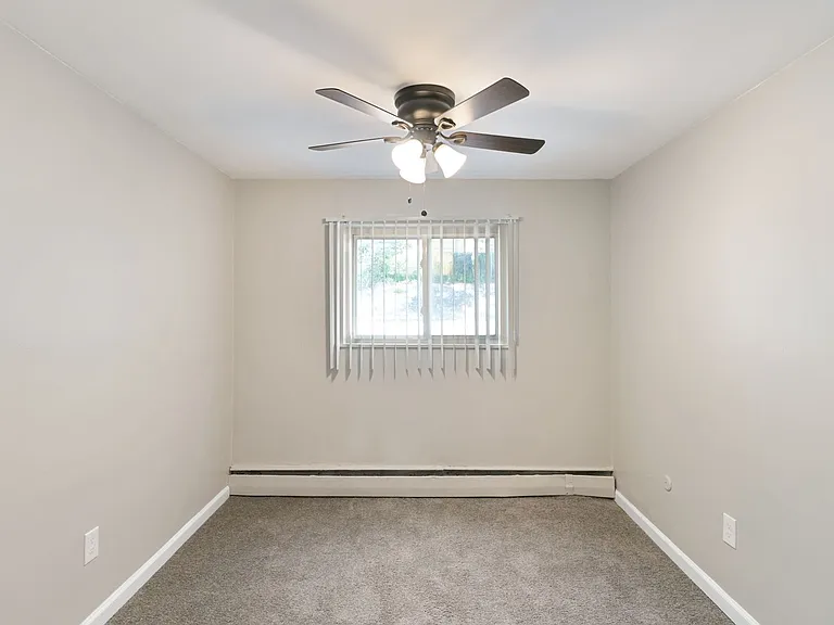 Brownell Apartments - Coast to Coast Management — Photo 17