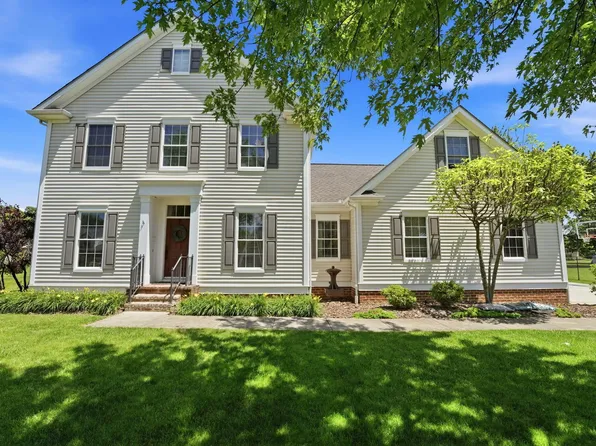 58 Belz Warner Blvd, Reynoldsburg, OH 43068