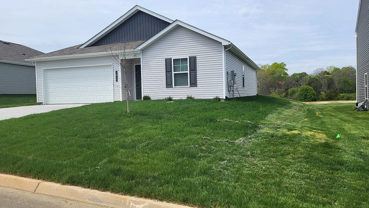 Building Photo - 7815 Moonbeam Ln