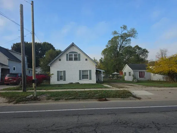 808 Boyne Ave, Boyne City, MI 49712