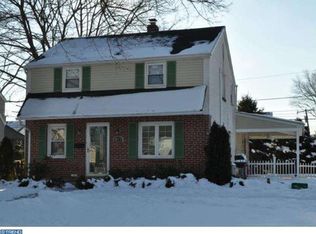 877 Quaint St, Secane, PA 19018