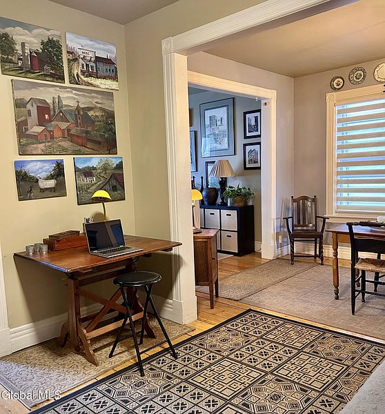 4th image of 12 Parkview Court