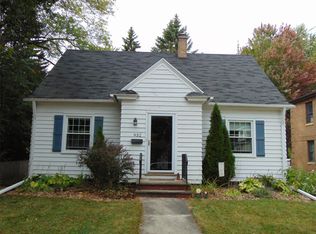 932 S Irwin Ave, Green Bay, WI 54301